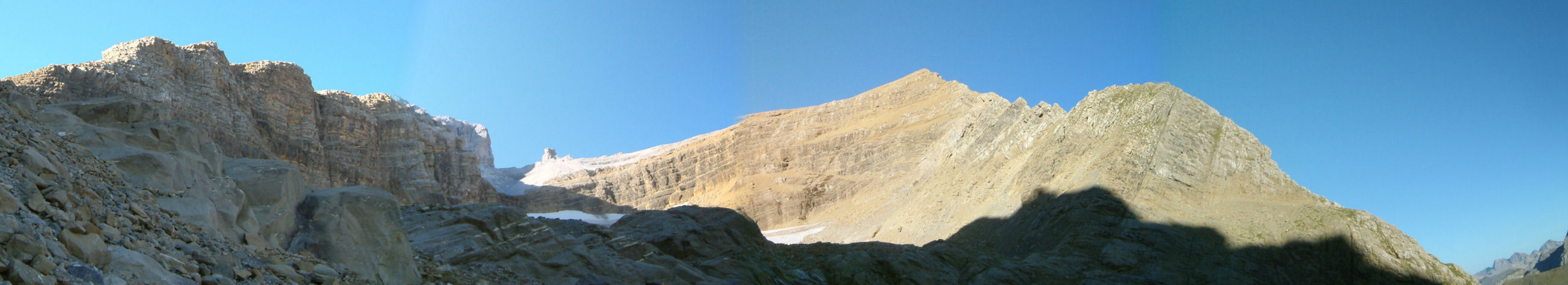 Panoramique sur le Taillon et la fausse Brche