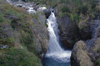 Petite cascade sur le gave d'Arrens