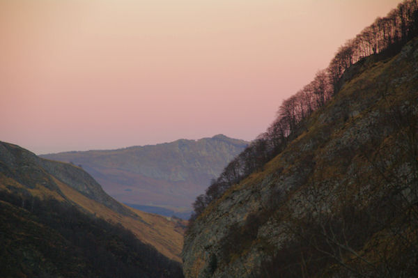 La valle du gave d_Arrens, au fond, le Soum de la Pne