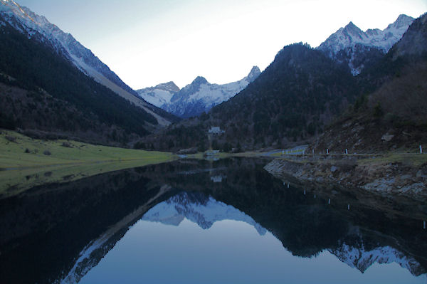 Le lac du Tech depuis le barrage