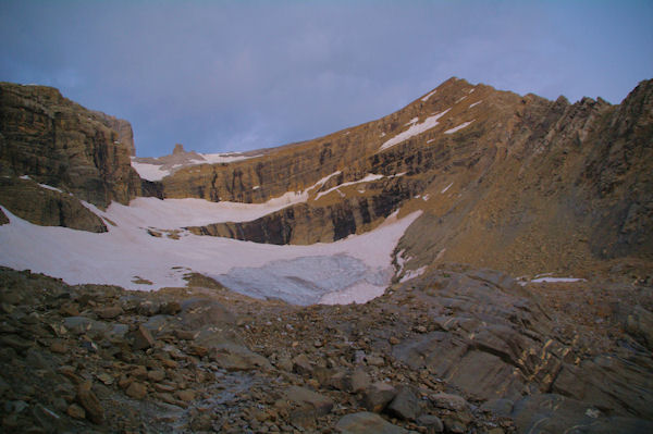 Le taillon et son glacier au petit matin