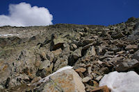 La caillasse en descendant vers le Col de Coume Estrte