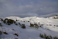 A droite, le Col de Soum,  gauche le Col de Mauben depuis les flans du Turon d_Ompr