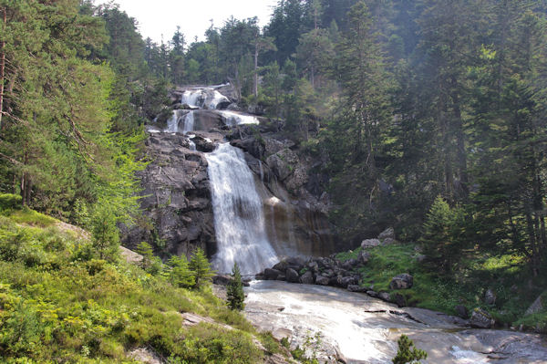 La cascade du Pont d_Espagne