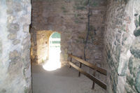 Une petite porte dans les remparts menant au Cele a Marcilhac sur Cele