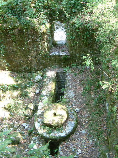 Les ruines du moulin de la Mouline