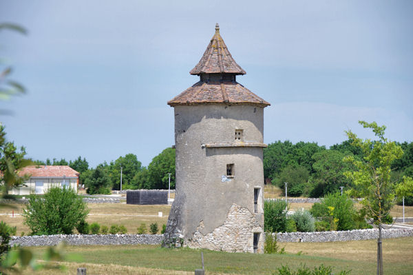 Beau pigeonnier  Lalbenque