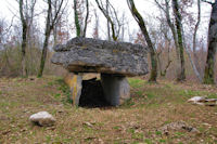 Le dolmen du Lac d_Auri