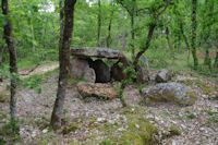 Le dolmen des Trois Pierres