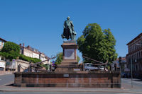 La Statue de Jean Franois de Galaup Laperouse, clbre navigateur