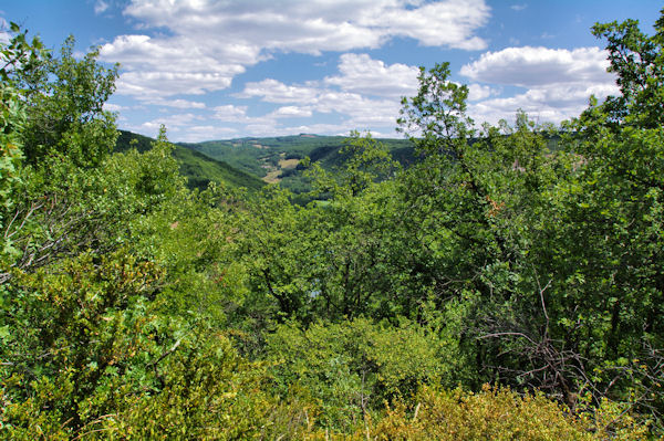 Au dessus de la valle de l_Aveyron