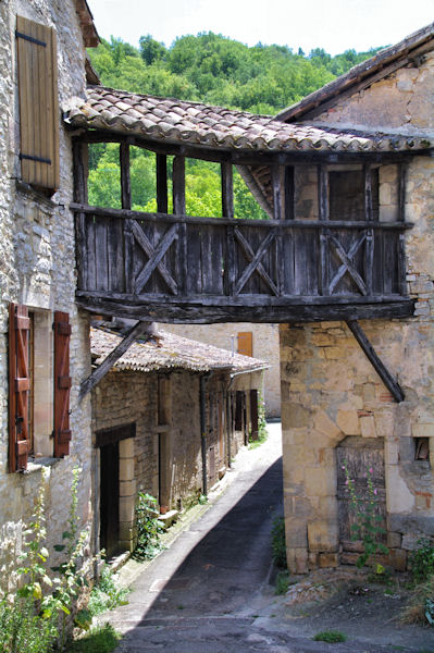 Dans le bas de Bruniquel