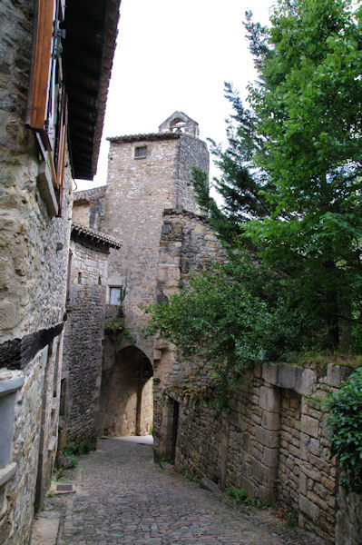 Porte dans Bruniquel