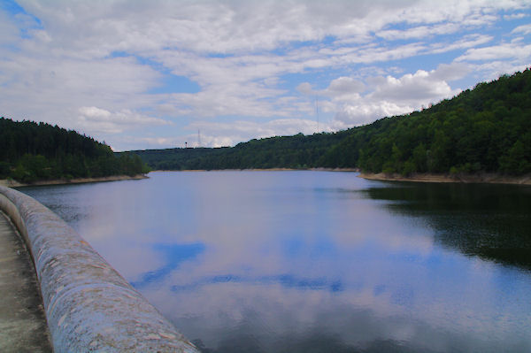 le Lac des Cammazes depuis le Barrage de Gravette