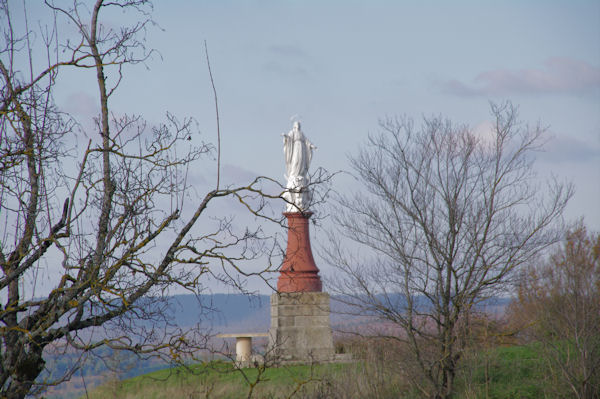 La Vierge Blanche de Castelnau de Montmirail