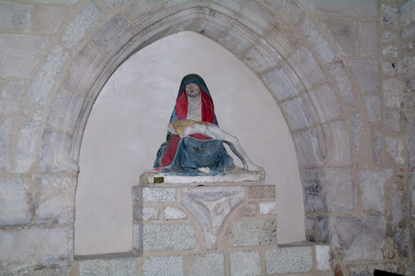 La Vierge de l_Assomption dans l_glise de Castelnau de Montmirail