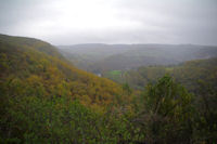 La valle de l_Aveyron depuis le Pech Grignal