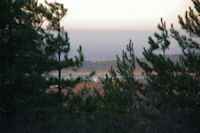 Au fond le Lac de St Ferreol