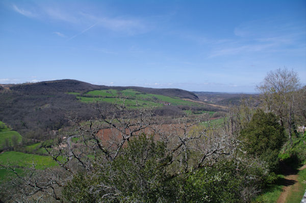 La valle de la Vre depuis Puycelci