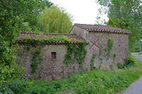 Un ancien moulin sur le ruisseau d_Alric