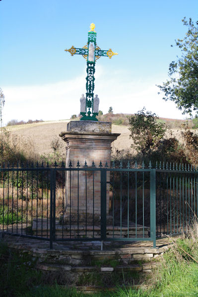 En montant vers l_glise de Montegut