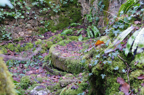 Un moulin en ruine dans la valle de Laussire