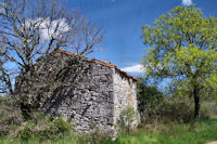 Une maison ruinee a Canelle