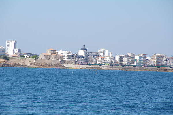 Le Fort St Nicolas  l_entre du chenal des Sables d_Olonne