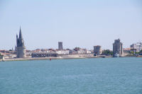 L'entree du vieux port de La Rochelle avec la Tour de la Lanterne, la Tour St Nicolas et la Tour de la Chaine