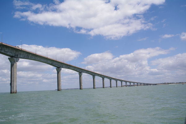 Le Pont de l_Ile de R