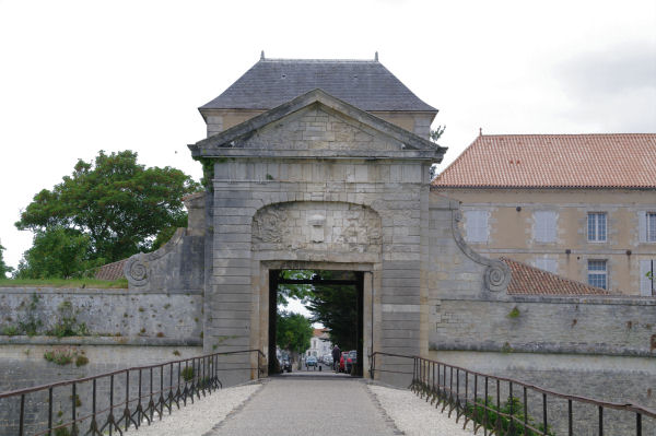 La Porte Sud de la Citadelle de St Martin de r