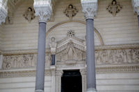 Detail de l'entree de la Basilique de Fourviere