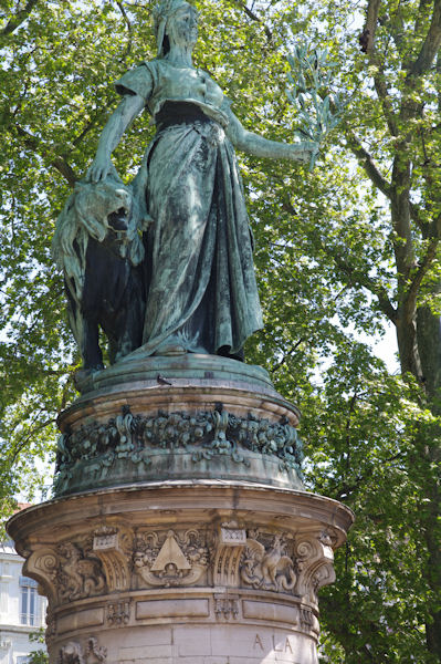 Statue de la Rpublique Place Carnot