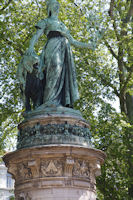 Statue de la Republique Place Carnot