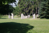 Un monument en l_honneur de la Dclaration des Droits de l_Homme sur la sur la pelouse des Ebats