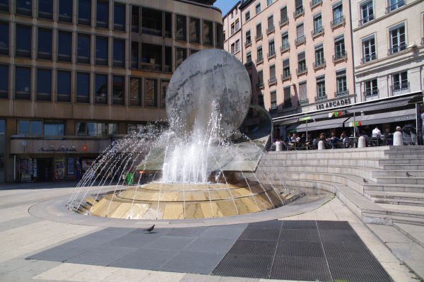 Place Louis Pradel  Lyon