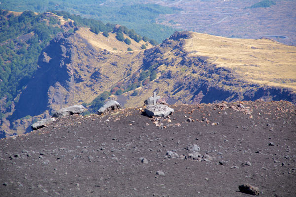 Une croix sous la Montagnola