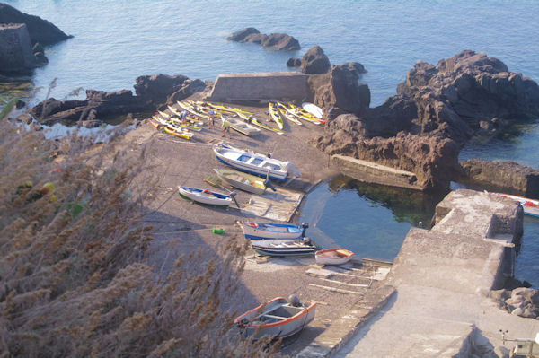 Le port de Ginostra