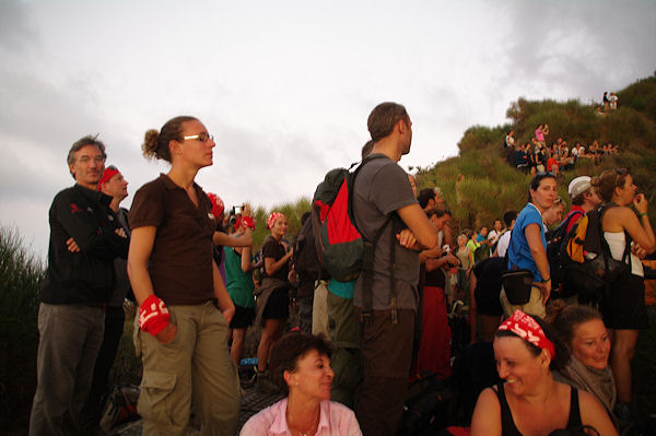 Toute l_quipe de Terre d_Aventure fete leur 35ans au Stromboli