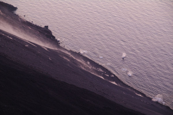 Les pierres dvalent la Sciarra de Fuoco