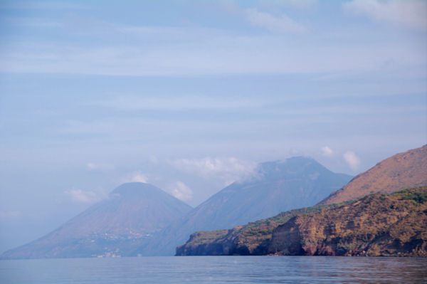 Le Monte Porri et le Monte Fossa delle Felci sur l_Ile de Salina